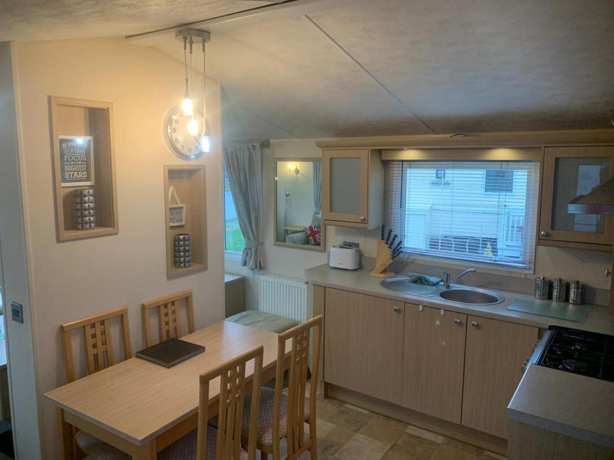7 The Dales Sand Le Mere Holiday Village Tunstall  Exteriör bild